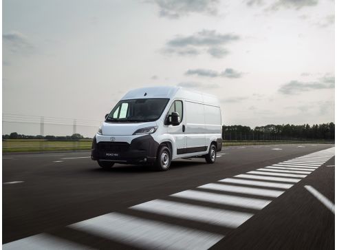 Toyota ProAce Max 110kWh ev 3.5t heavy l3h2 challenger 205kW aut Toyota ProAce Max 110kWh ev 3.5t heavy l3h2 challenger 205kW aut