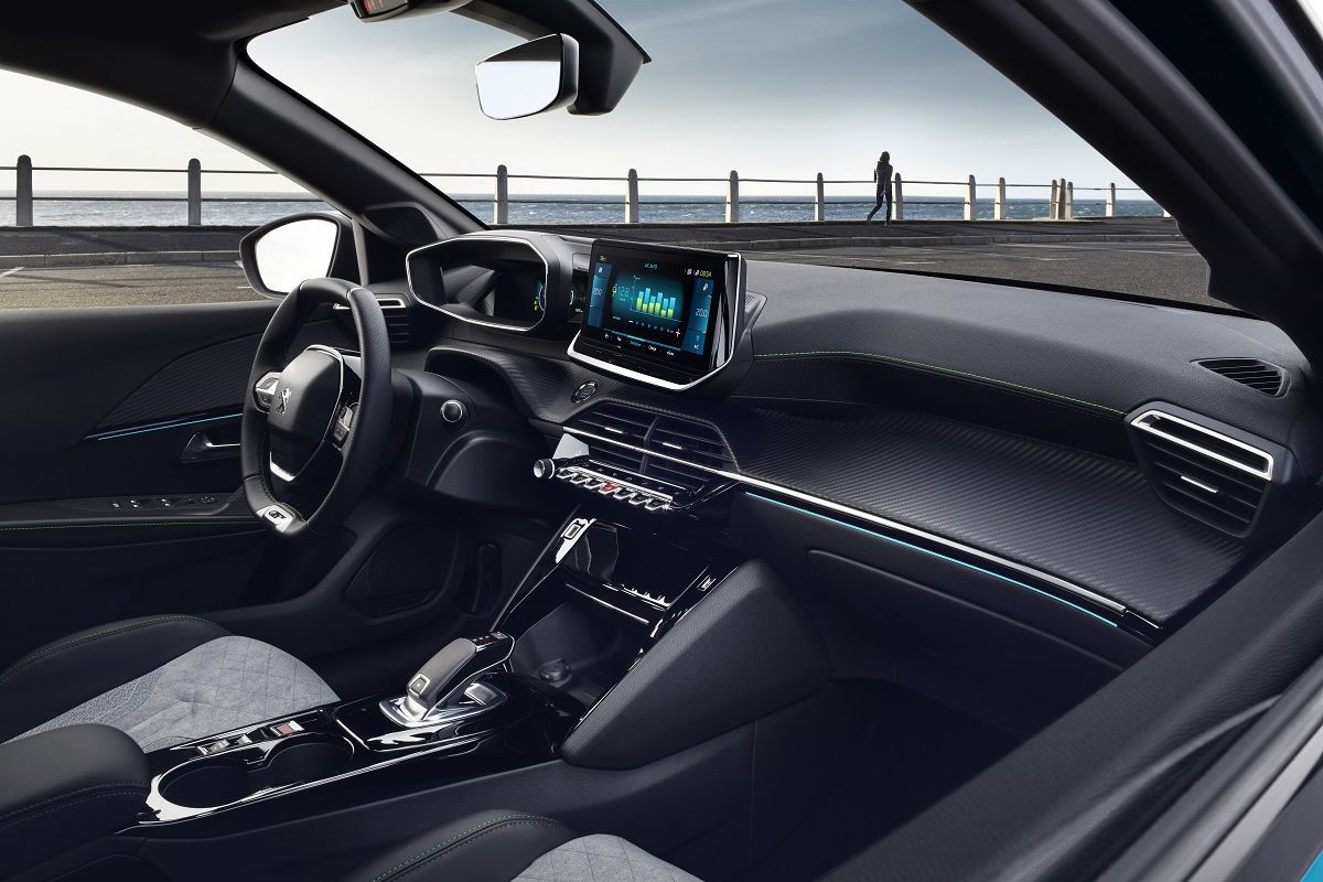 Peugeot e-208 interieur