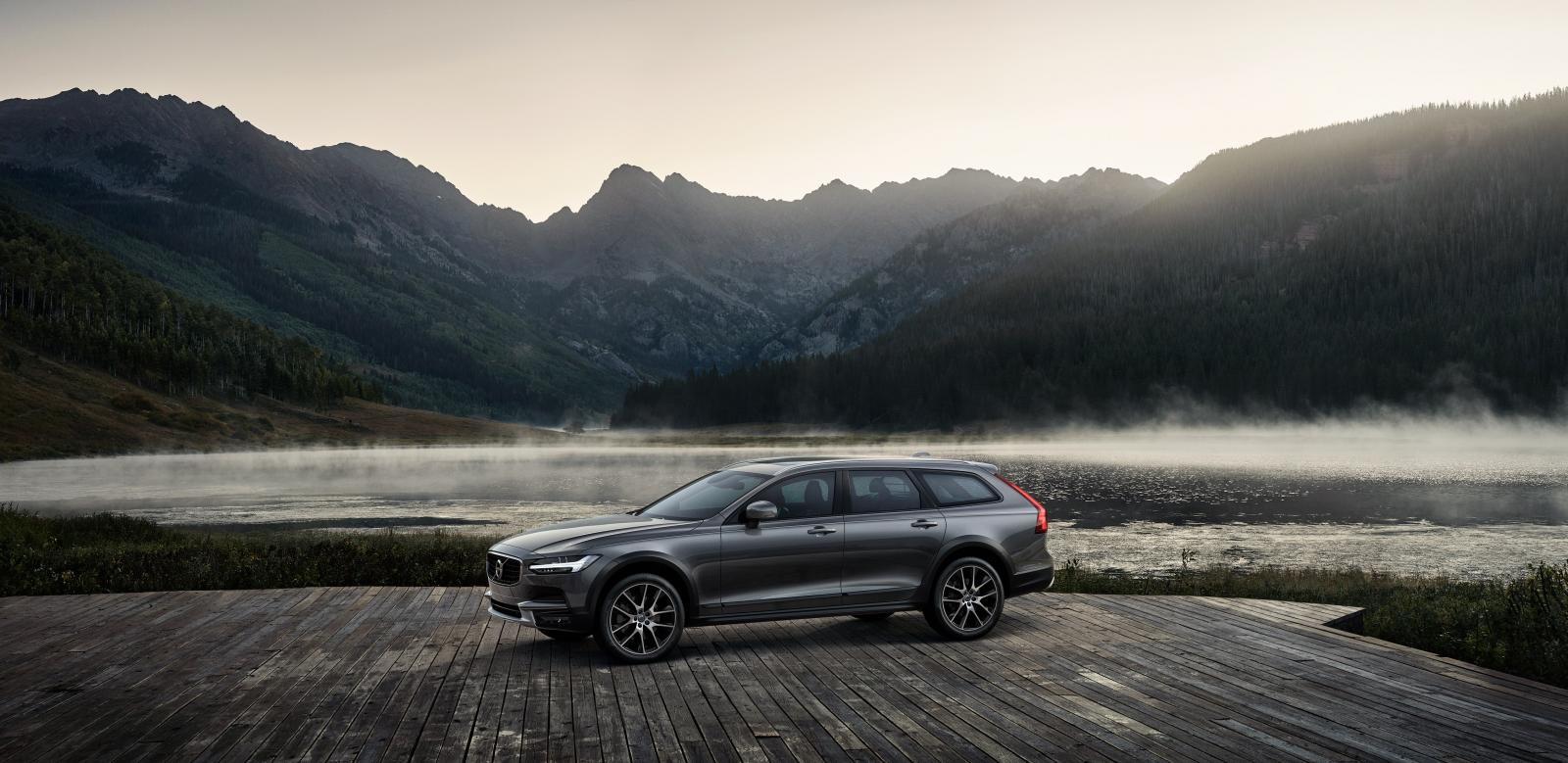 Volvo V90 Cross Country 2017