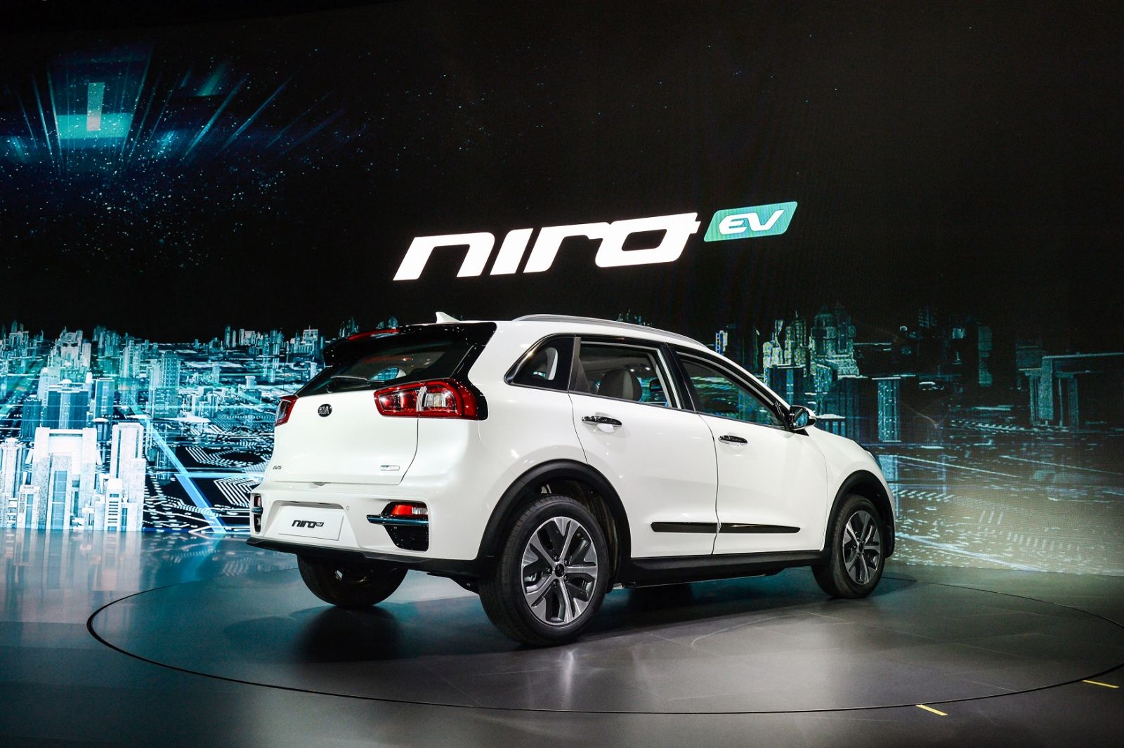 Idioot Oraal Verpletteren Alles over de Kia Niro EV: elektrische crossover met indrukwekkende range |  ActivLease