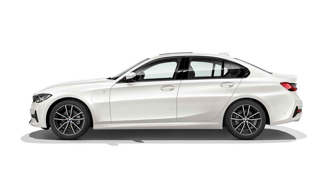 BMW 330e iPerformance 2019