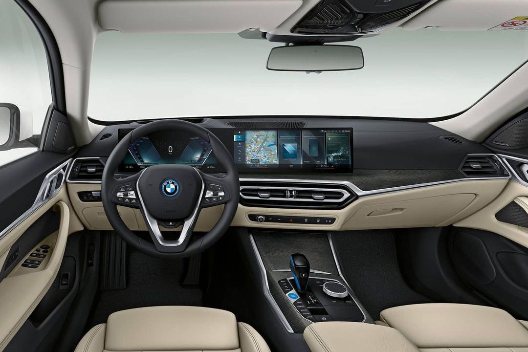 BMW i4