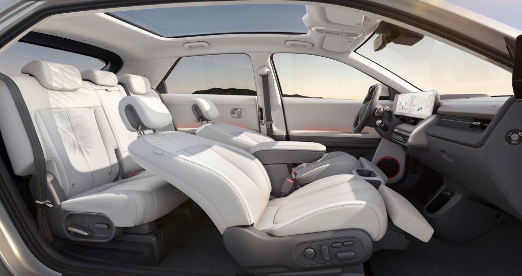 Hyundai IONIQ 5 Lounge stoelen ActivLease