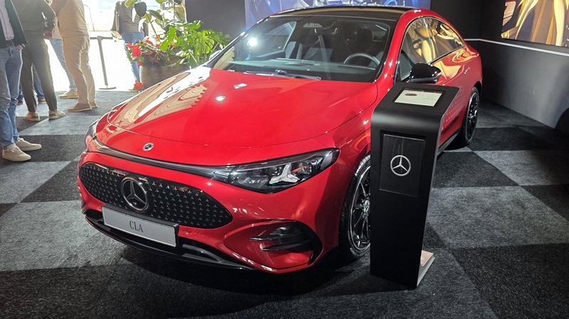 Mercedes-Benz CLA 250+ — 149 kW laadsnelheid Mercedes-Benz CLA 250+ elektrisch, snelle lader in het zakelijke leasesegment