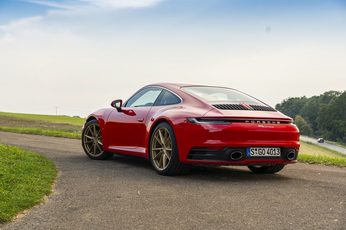 Porsche 911 (992)