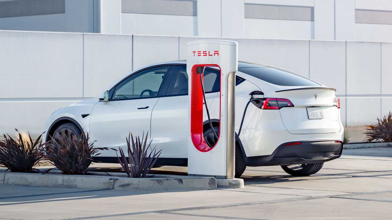 Tesla Model Y opladen ActivLease