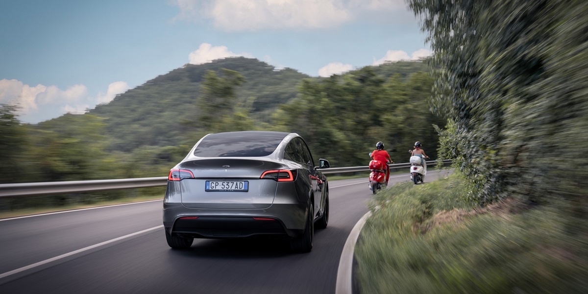 Tesla Model Y Long Range RWD - ActivLease