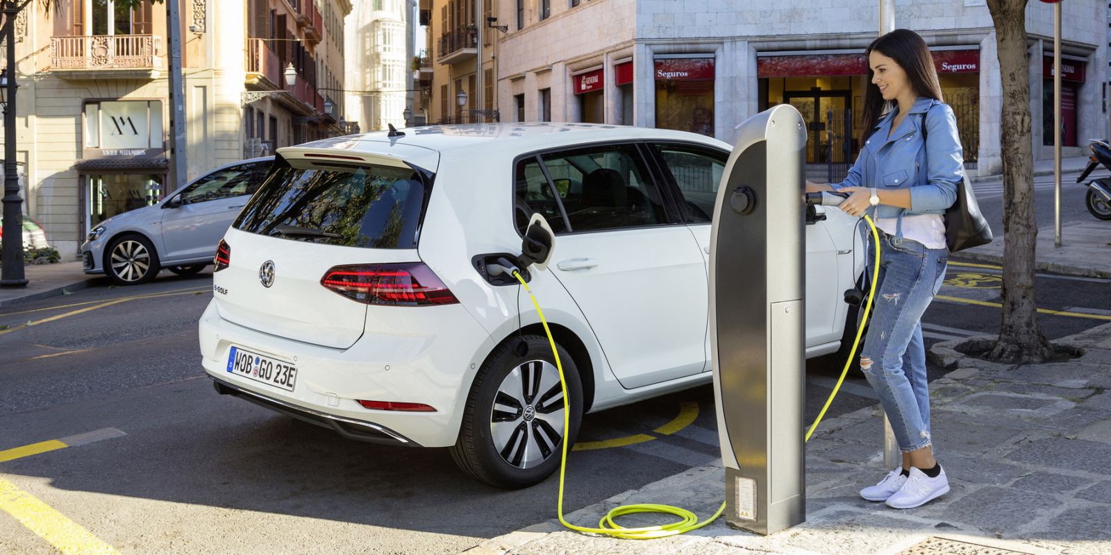Volkswagen e-Golf - ActivLease