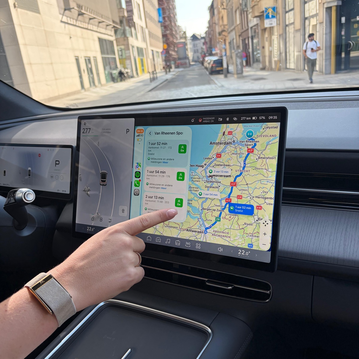 Onderweg hield ik de actieradius goed in de gaten. Uiteindelijk bleek dat eigenlijk helemaal niet nodig Xpeng G6 Performance - ActivLease