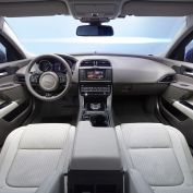 Jaguar XE 2015 dashboard