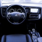 Mitsubishi Outlander PHEV 2015 interieur