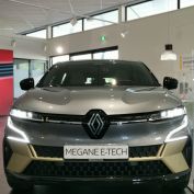 renault-megane-ev-preview-activlease0