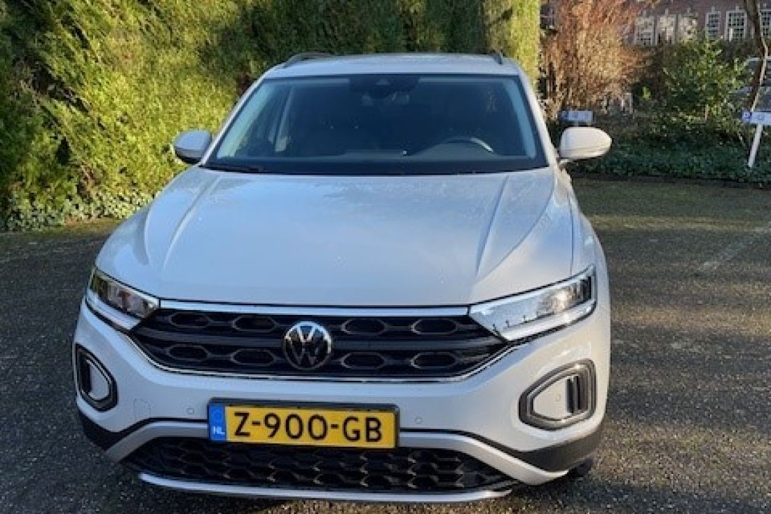 volkswagen-t-roc-life-edition-activlease
