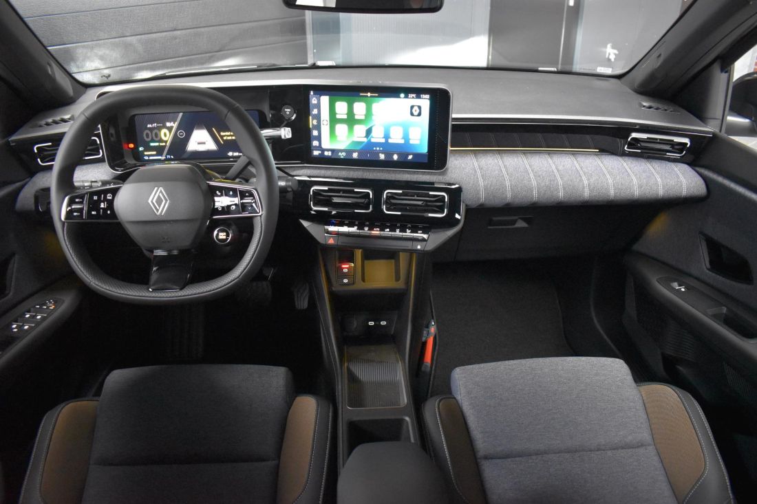 renault-5-comfort-range-techno-zwart-shortlease-activlease