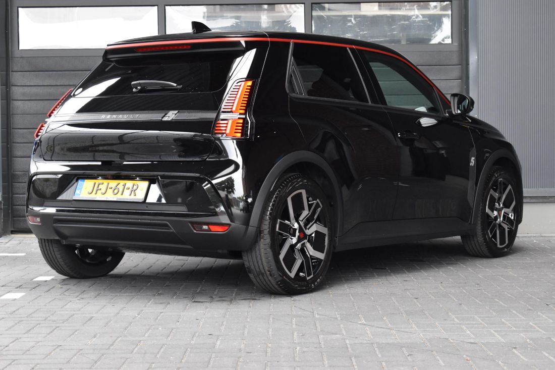 renault-5-comfort-range-techno-zwart-shortlease-activlease