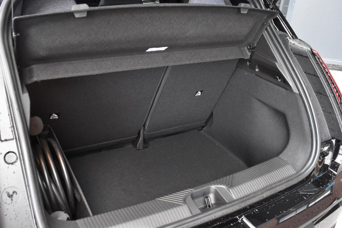 renault-5-comfort-range-techno-zwart-shortlease-activlease