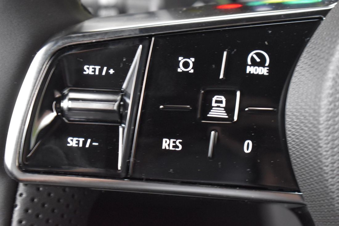 renault-5-comfort-range-techno-zwart-shortlease-activlease