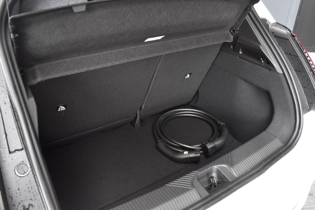 renault-5-comfort-range-techno-wit-shortlease-activlease renault-5-comfort-range-techno-wit-shortlease-activlease