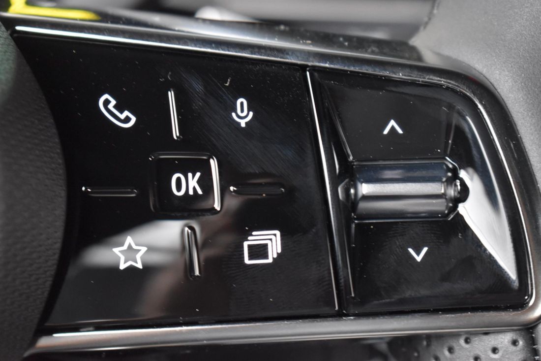 renault-5-comfort-range-techno-zwart-shortlease-activlease