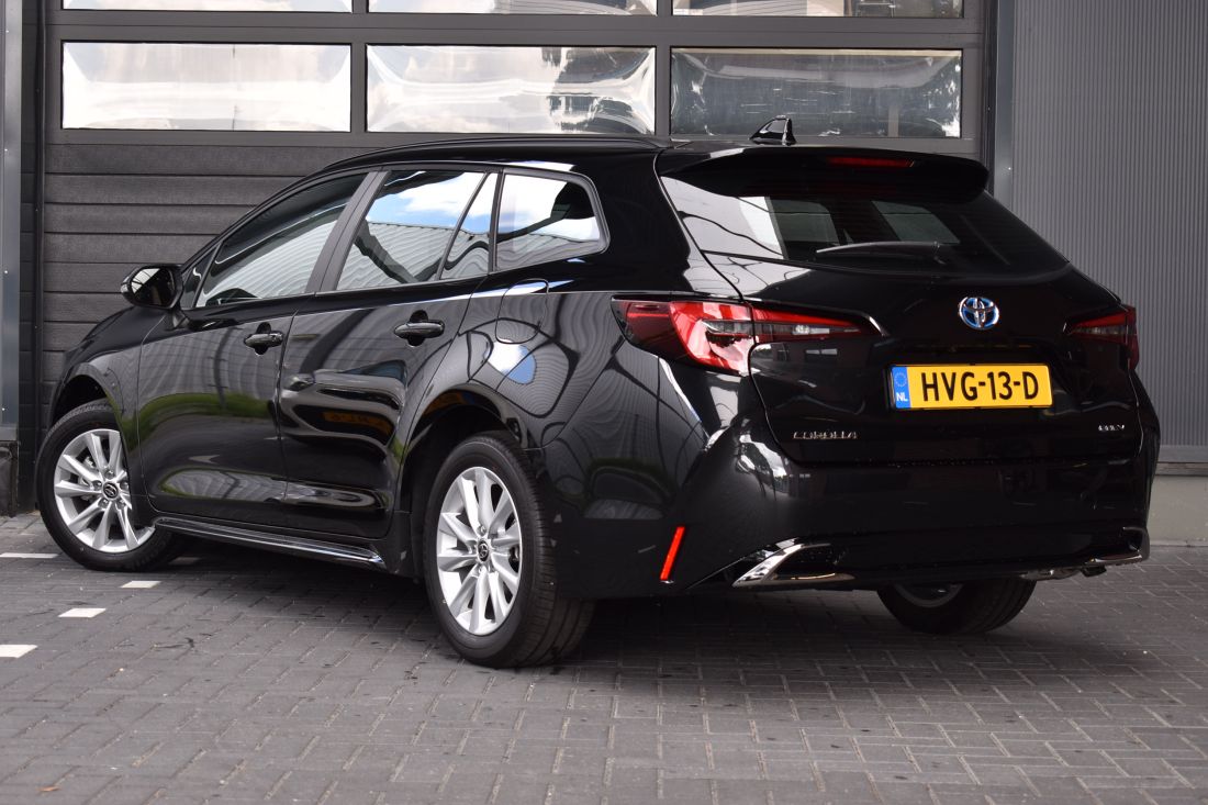 toyota-corolla-touring-sports-shortlease-activlease