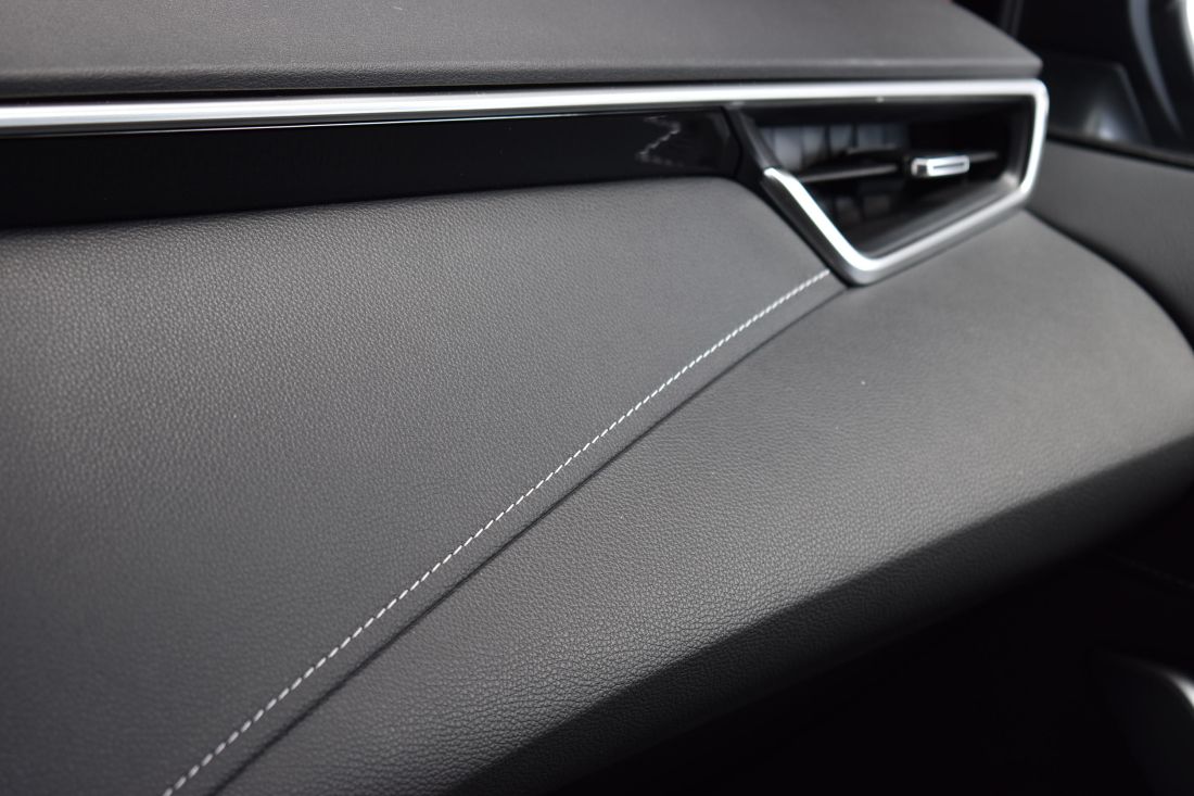 toyota-corolla-touring-sports-shortlease-activlease toyota-corolla-touring-sports-shortlease-activlease