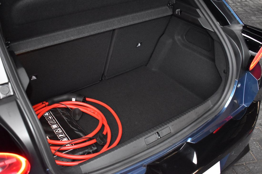 lancia-ypsilon-shortlease-blauw-activlease