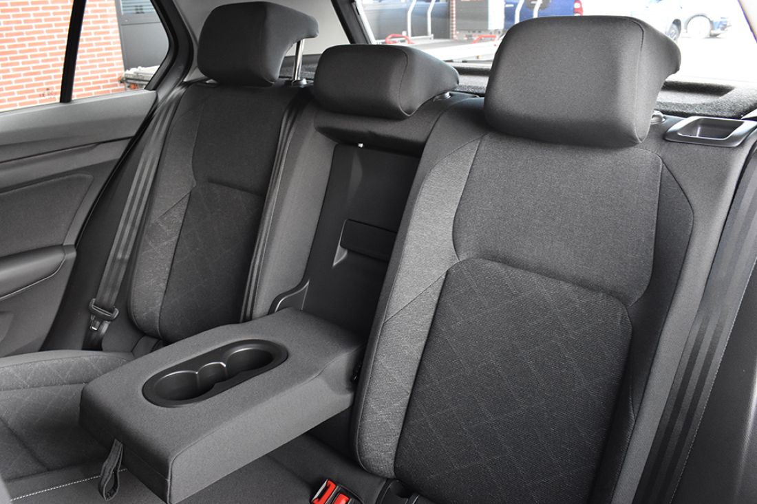 Volkswagen Golf 1.0 eTSI 110pk Life DSG-7