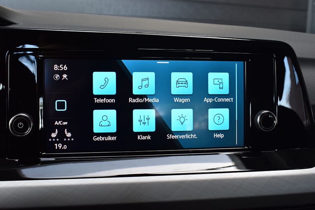 volkswagen-golf-10-etsi-110pk-life-grey