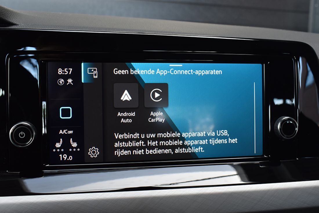 volkswagen-golf-10-etsi-110pk-life-grey