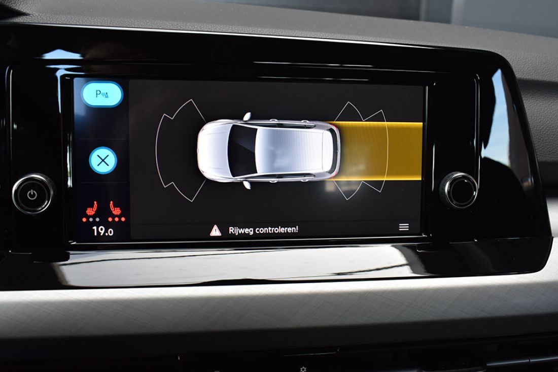 volkswagen-golf-10-etsi-110pk-life-grey volkswagen-golf-10-etsi-110pk-life-grey