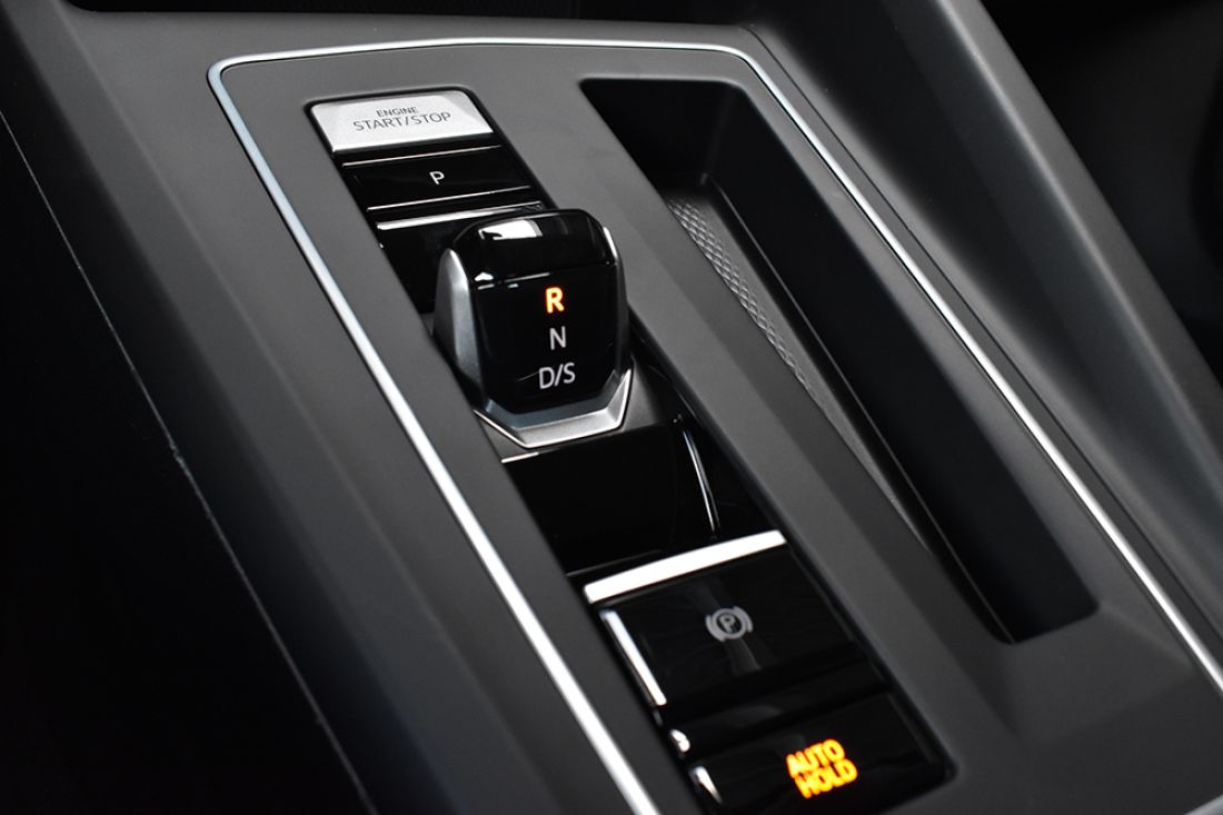 volkswagen-golf-10-etsi-110pk-life-grey volkswagen-golf-10-etsi-110pk-life-grey