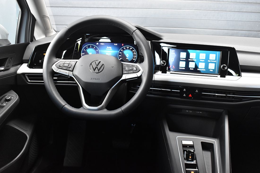 Volkswagen Golf 1.0 eTSI 110pk Life DSG-7