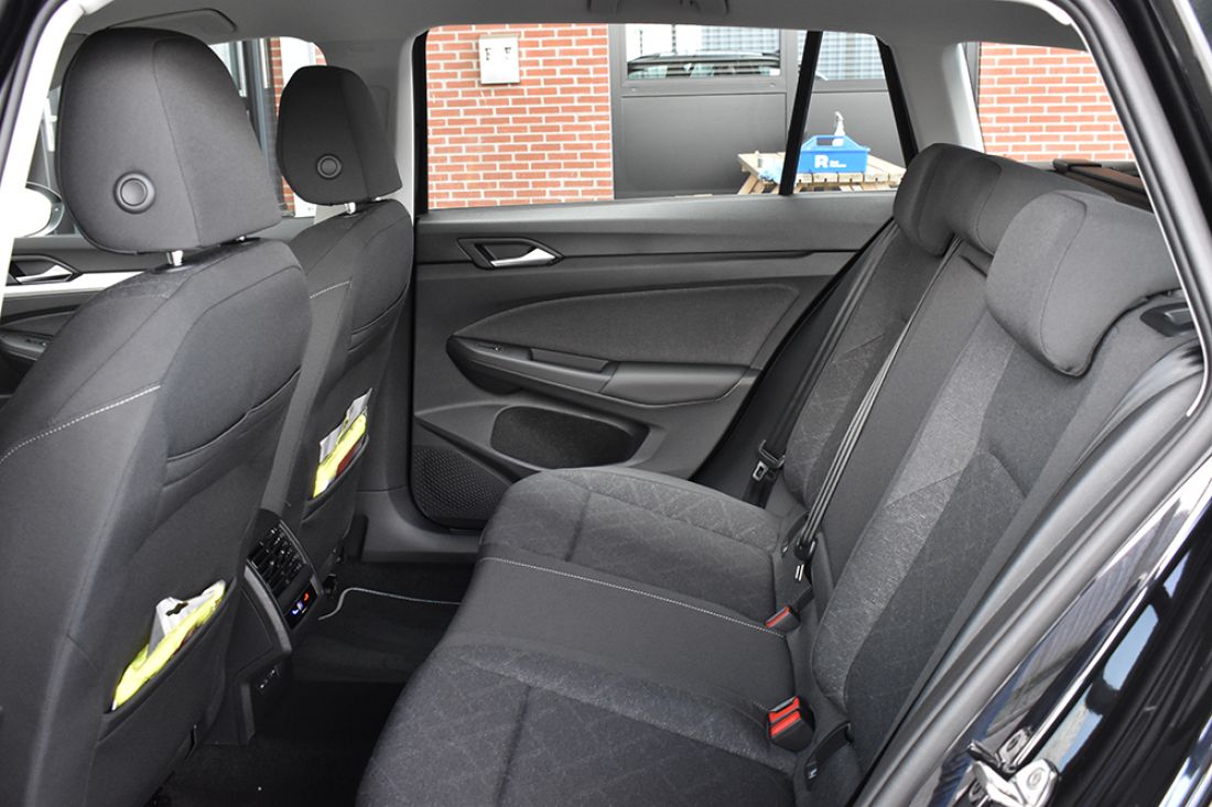 volkswagen-golf-variant-shortlease-trekhaak-activlease