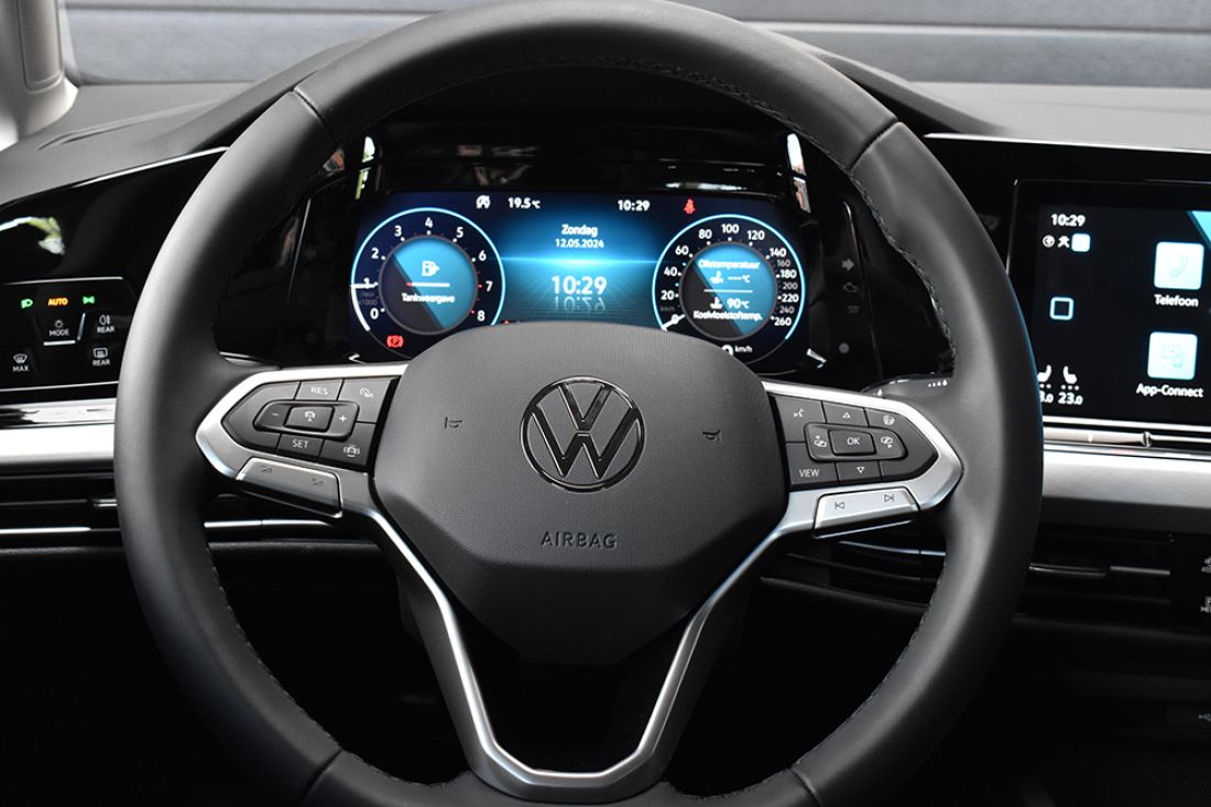volkswagen-golf-variant-shortlease-trekhaak-activlease
