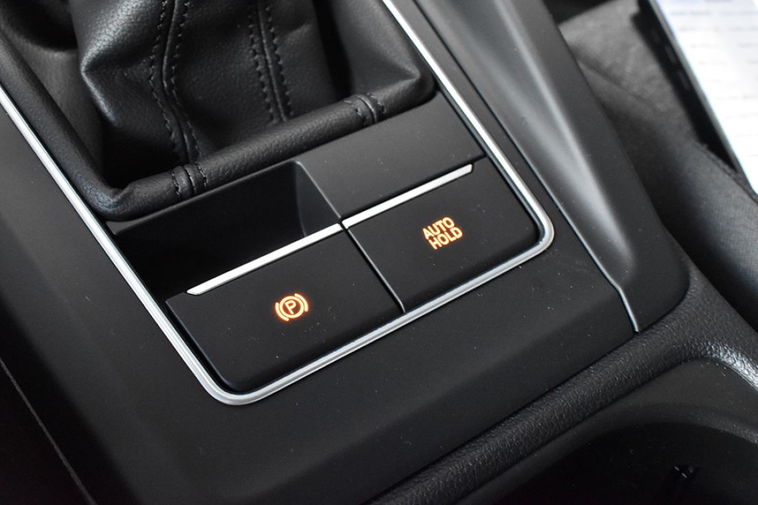 volkswagen-golf-variant-shortlease-trekhaak-activlease