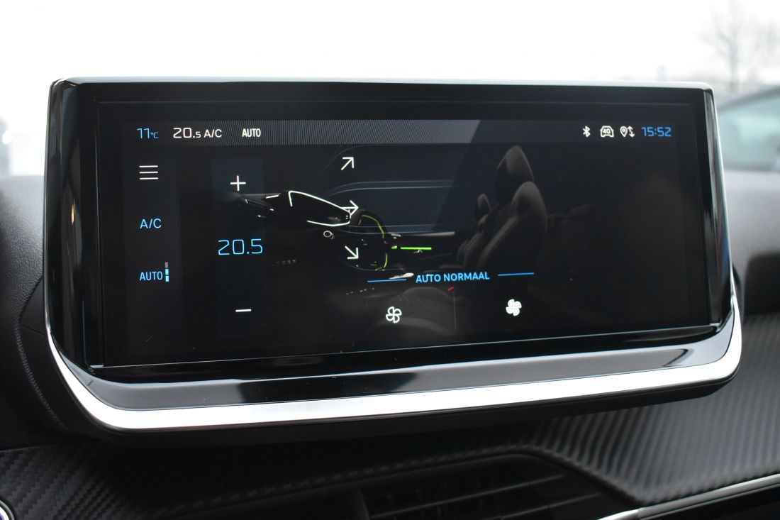 peugeot-208-allure-hybrid-gris-artense-shortlease-activlease peugeot-208-allure-hybrid-gris-artense-shortlease-activlease