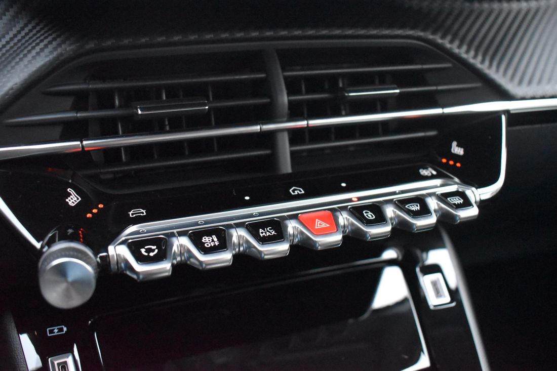 peugeot-208-allure-hybrid-gris-artense-shortlease-activlease peugeot-208-allure-hybrid-gris-artense-shortlease-activlease