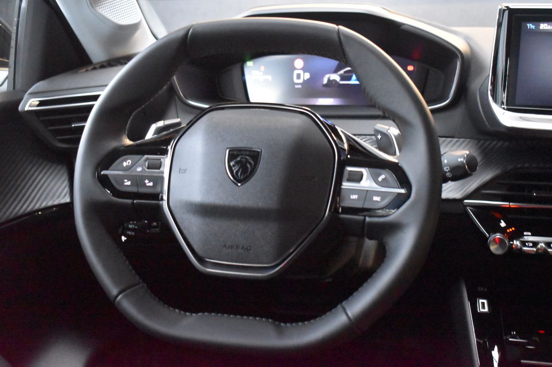peugeot-208-allure-hybrid-gris-artense-shortlease-activlease