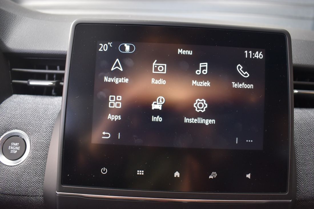 renault-clio-hybrid-techno-rafale-shortlease