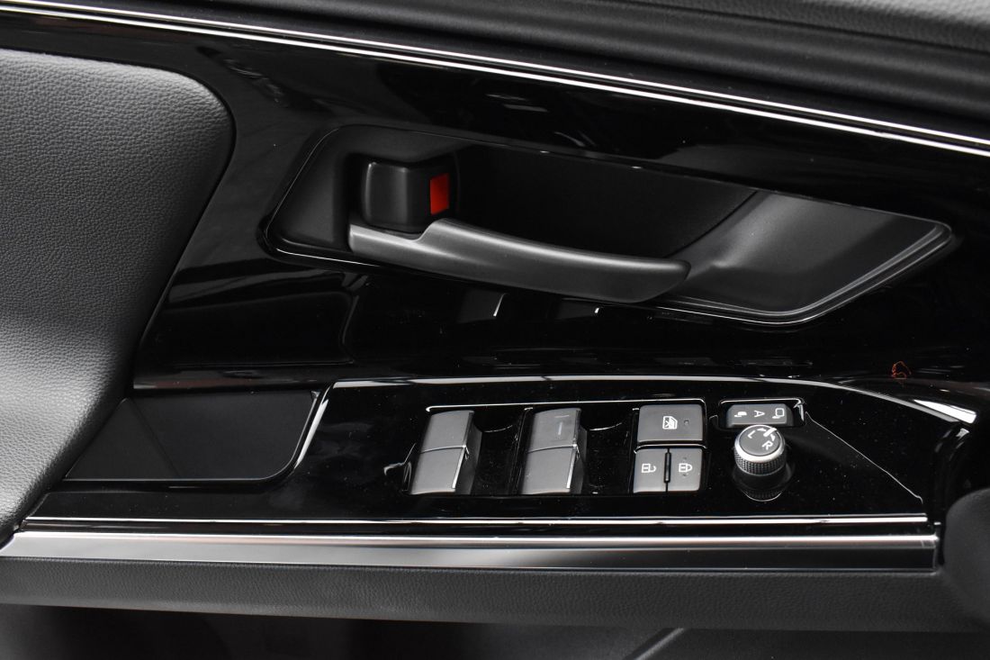 toyota-bz4x-dynamic-shortlease-zwart-activlease toyota-bz4x-dynamic-shortlease-zwart-activlease