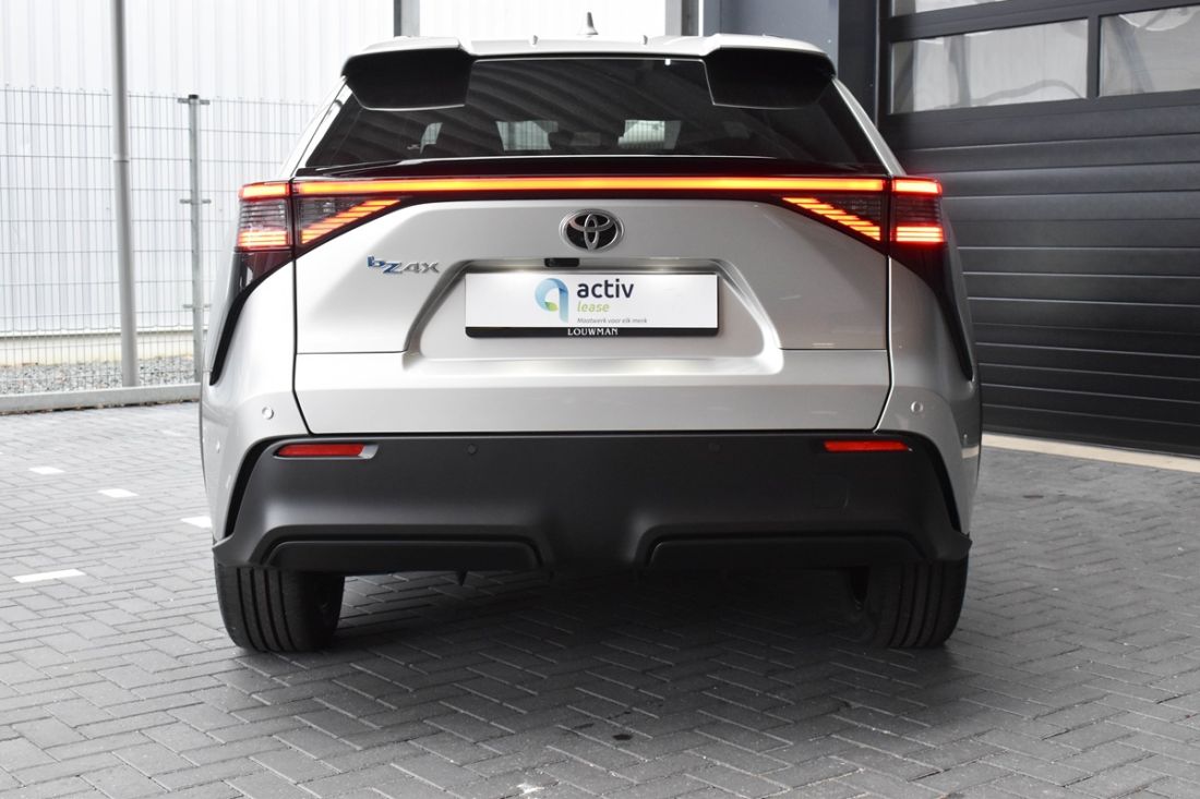 toyota-bz4x-premium-shortlease-zilver-activlease toyota-bz4x-premium-shortlease-zilver-activlease