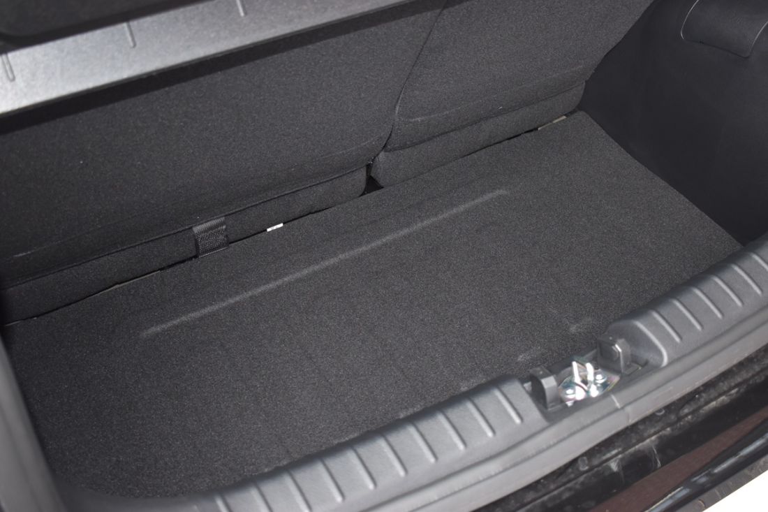 kia-picanto-shortlease-zwart-activlease