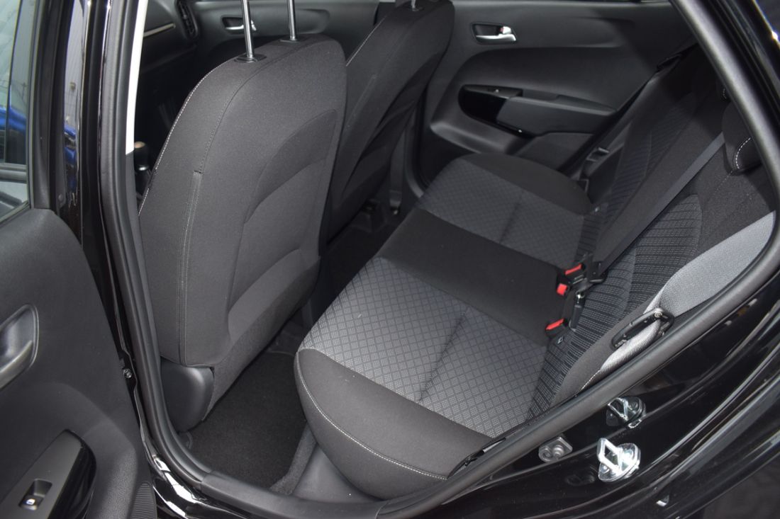 kia-picanto-shortlease-zwart-activlease