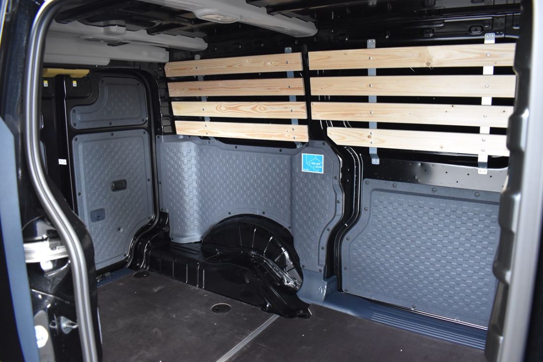 kia-pv5-cargo-shortlease-activlease