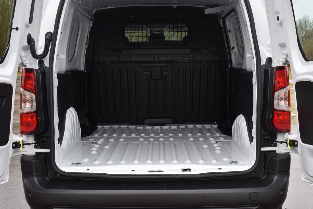 peugeot-partner-bluehdi-100-l1-voorraad-activlease