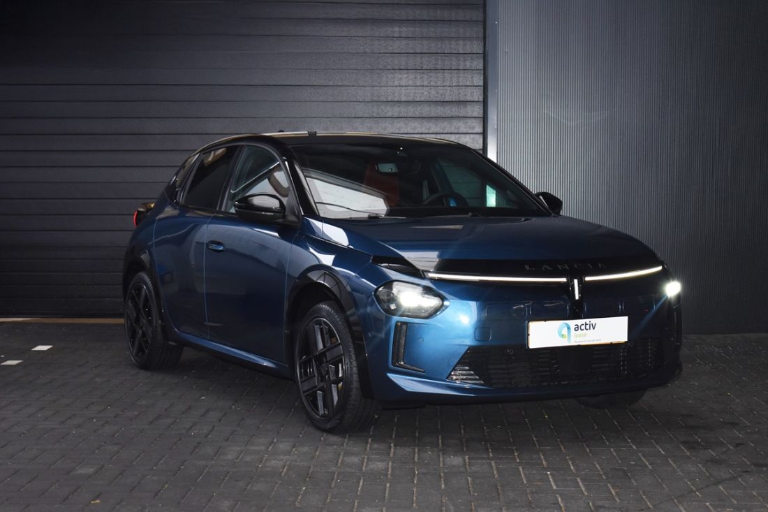 lancia-ypsilon-shortlease-blauw-activlease