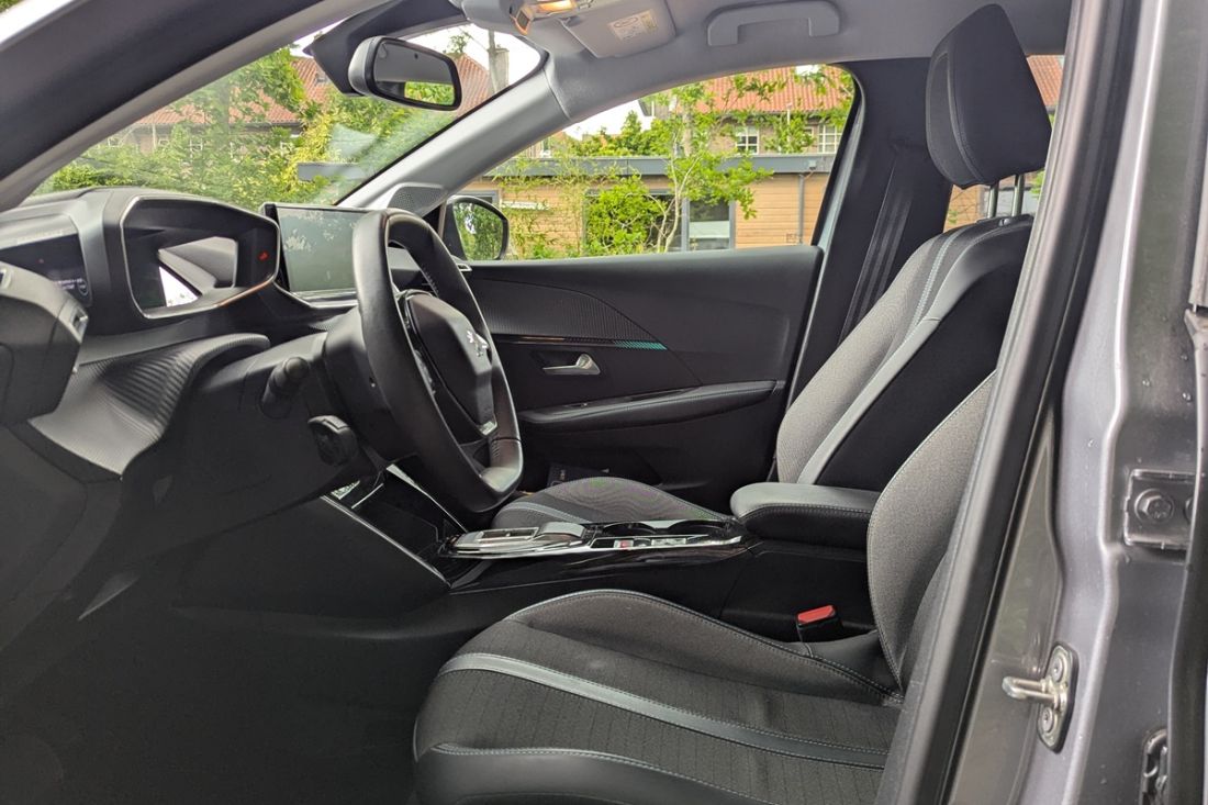 peugeot-e-208-allure-pack-voorraad-activlease