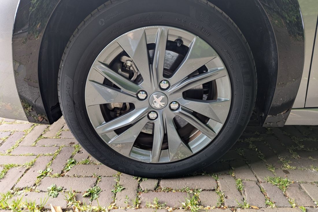 peugeot-e-208-allure-pack-voorraad-activlease
