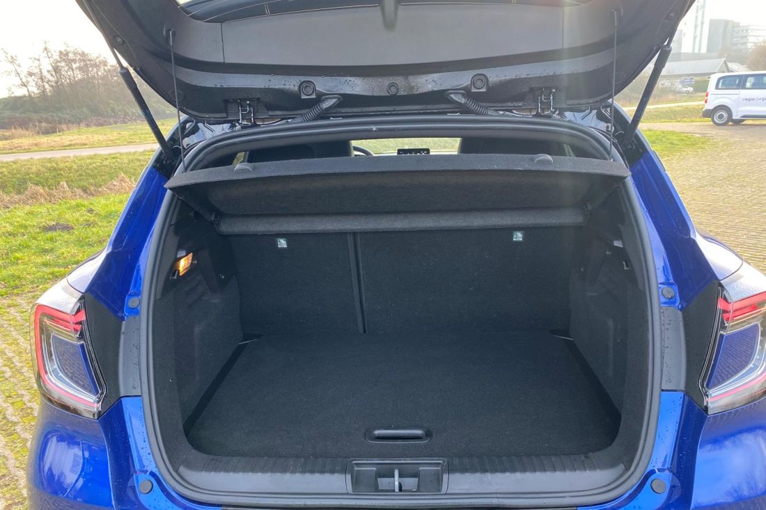 renault-captur-hybrid-esprit-alpine-activlease renault-captur-hybrid-esprit-alpine-activlease