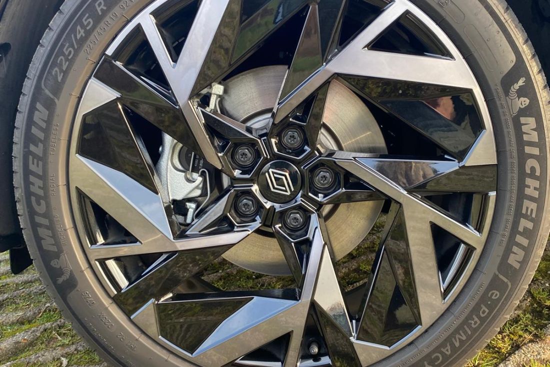 renault-captur-hybrid-esprit-alpine-activlease renault-captur-hybrid-esprit-alpine-activlease